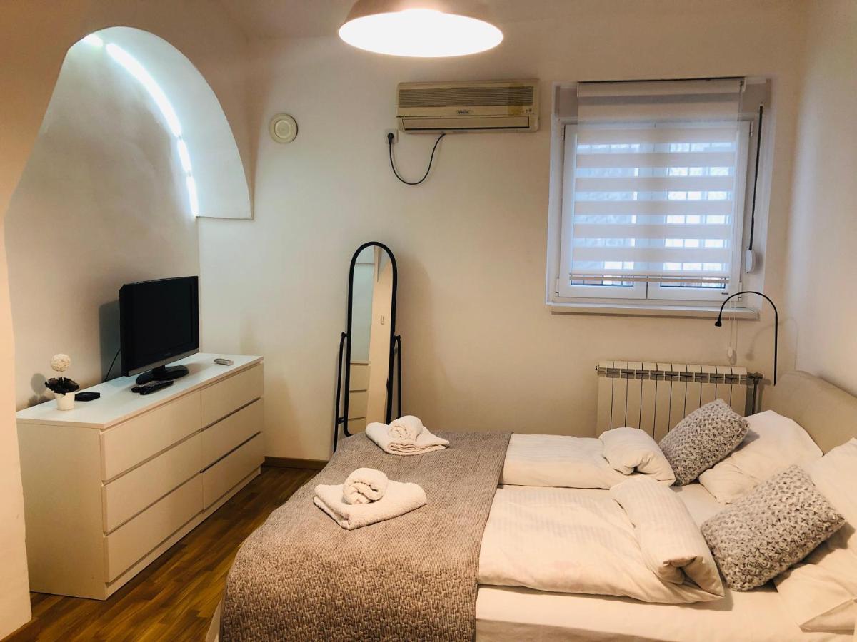 Apartman Tina Novi Sad Exteriér fotografie